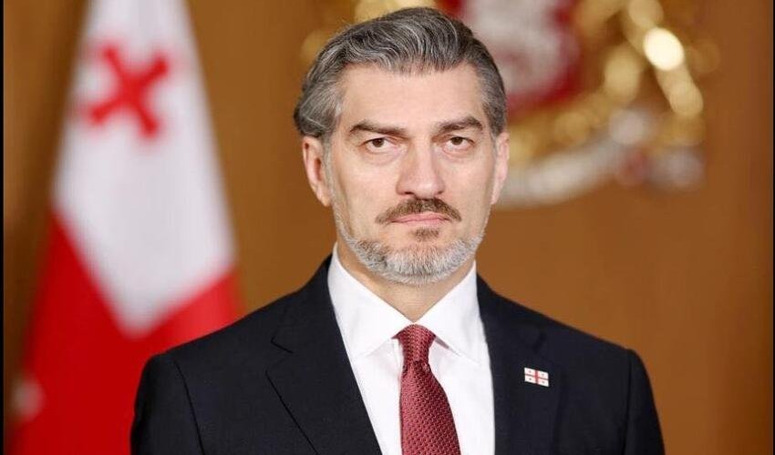 Президент Грузии помиловал 37 человек Президент Грузии помиловал 37 человек