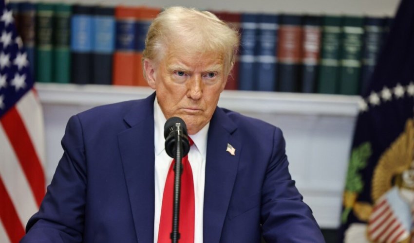 Трамп созвал срочное совещание из-за ударов Ирана по базам США Трамп созвал срочное совещание из-за ударов Ирана по базам США