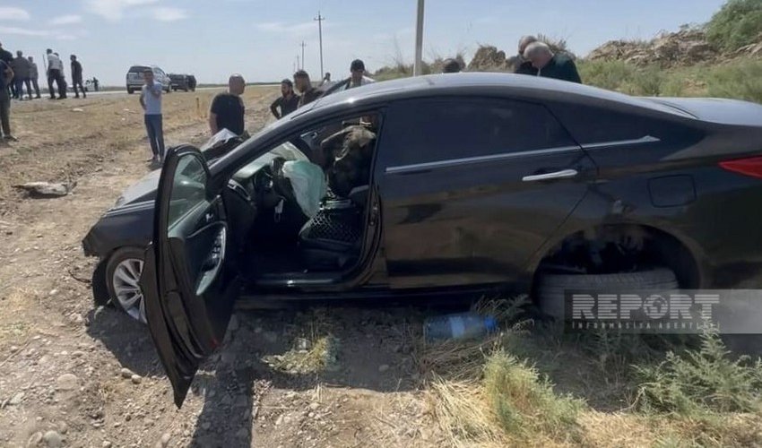 В Билясуваре легковой автомобиль столкнулся с трактором, есть пострадавшие В Билясуваре легковой автомобиль столкнулся с трактором, есть пострадавшие