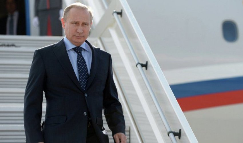 Putin Belarusa səfər edib Putin Belarusa səfər edib
