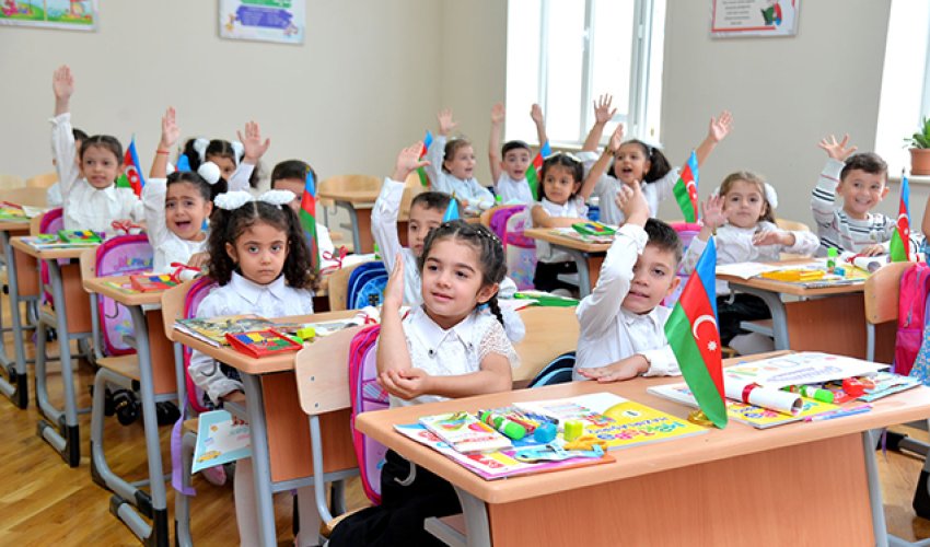 Azərbaycanda rusdilli məktəblərin bağlanacağı iddiası var