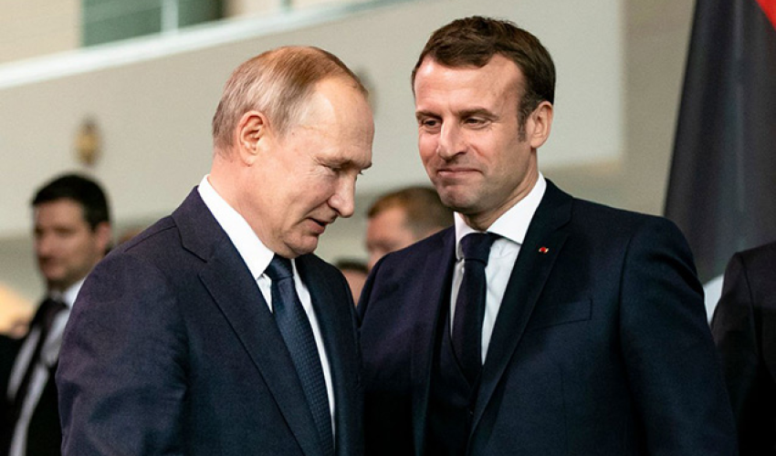 Putinlə Makron üç ildən sonra telefonla danışdı