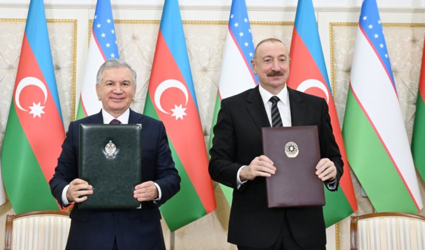 Азербайджан и Узбекистан подписали документы