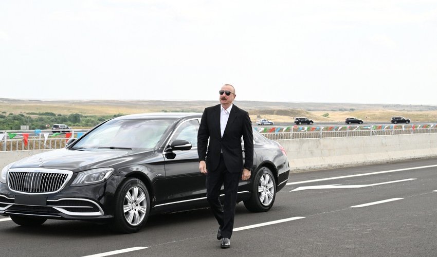Prezident Qarabağda yolun açılışını edib