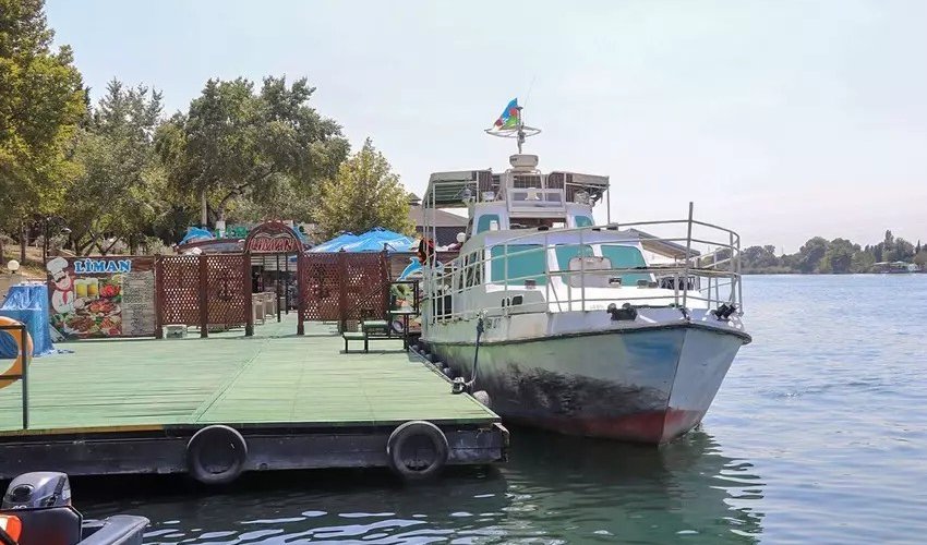 Mingəçevirdə Kürdə iki kater toqquşub, yaralılar var - Yenilənib Mingəçevirdə Kürdə iki kater toqquşub, yaralılar var - Yenilənib