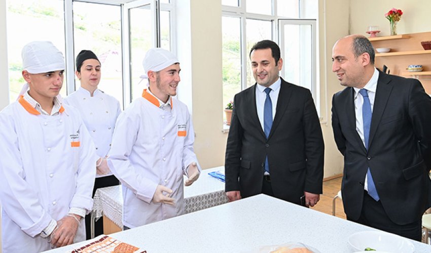 Növbəti ildə 89 məktəbdə yeni peşə təmaüllü siniflər açılacaq Növbəti ildə 89 məktəbdə yeni peşə təmaüllü siniflər açılacaq