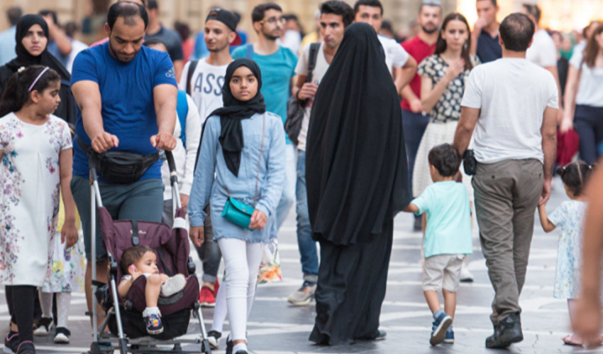 Nearly 1 million foreigners visited Azerbaijan in the first five months of 2025 Nearly 1 million foreigners visited Azerbaijan in the first five months of 2025