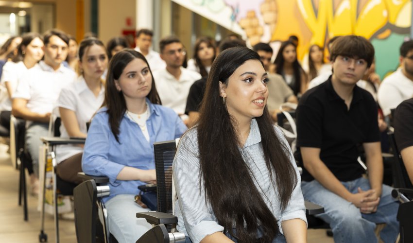 В Yelo Bank стартовала программа стажировок «Summer Challenge»! В Yelo Bank стартовала программа стажировок «Summer Challenge»!