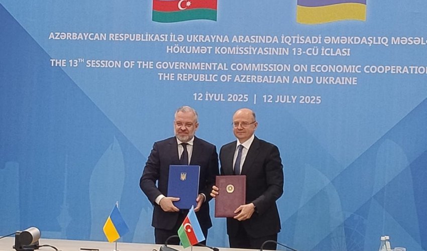 Азербайджан и Украина подписали дорожную карту Азербайджан и Украина подписали дорожную карту