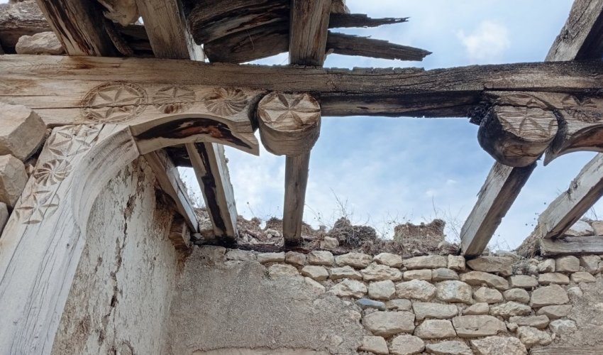 One of Azerbaijan’s oldest mosques is on the brink of collapse One of Azerbaijan’s oldest mosques is on the brink of collapse