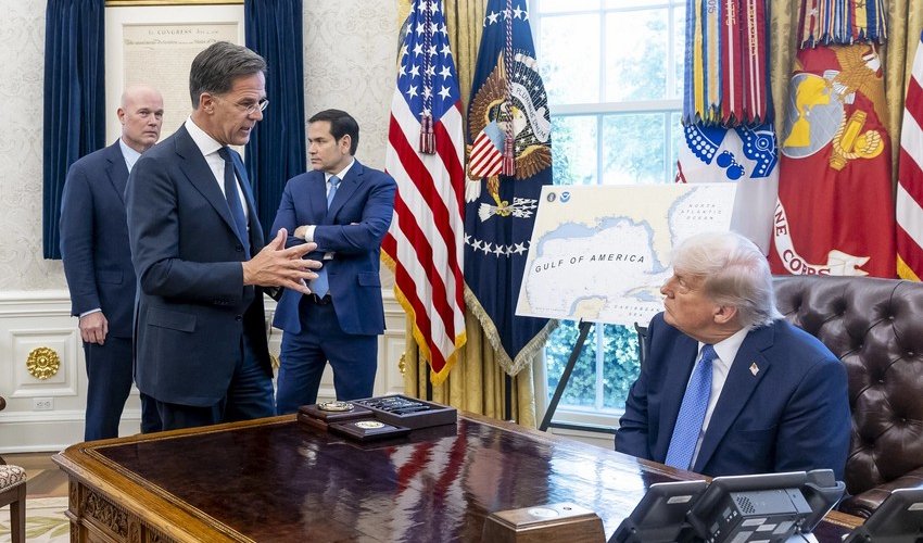 Tramp və Rutte arasında görüş başlayıb Tramp və Rutte arasında görüş başlayıb