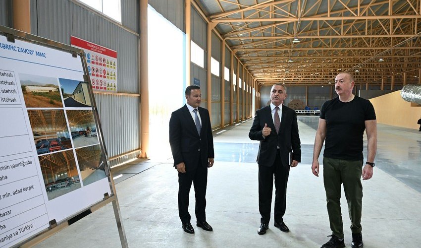 Əliyev Xocalıda kərpic zavodunun açılışında iştirak edib Əliyev Xocalıda kərpic zavodunun açılışında iştirak edib
