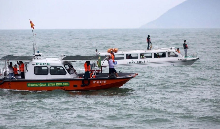 Vyetnamda turist gəmisi aşıb, 28 nəfər ölüb