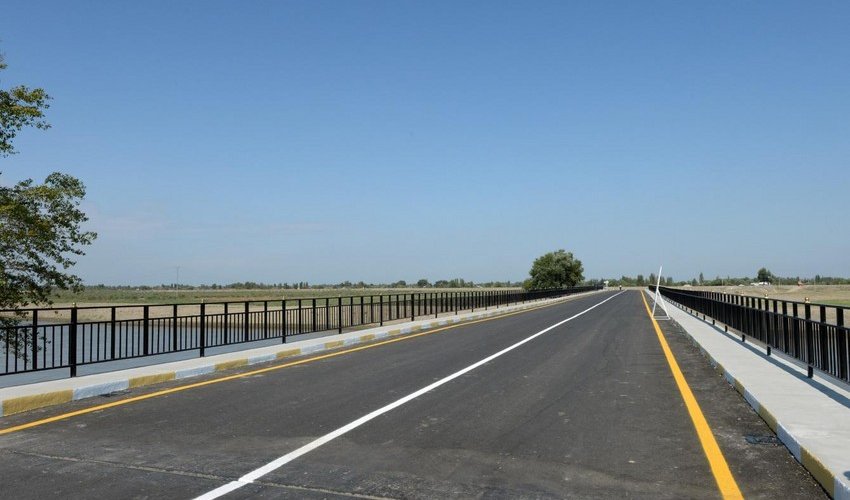 Sabirabadda yol tikintisinə 2,1 milyon manat ayrılıb - SƏRƏNCAM Sabirabadda yol tikintisinə 2,1 milyon manat ayrılıb - SƏRƏNCAM