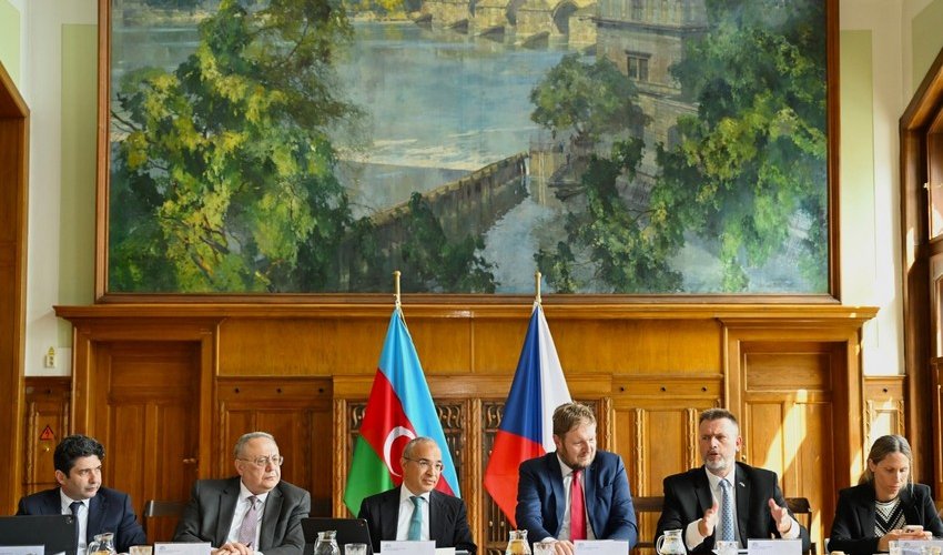 Azərbaycanda 25 Çexiya şirkəti fəaliyyət göstərir
Azərbaycanda 25 Çexiya şirkəti fəaliyyət göstərir