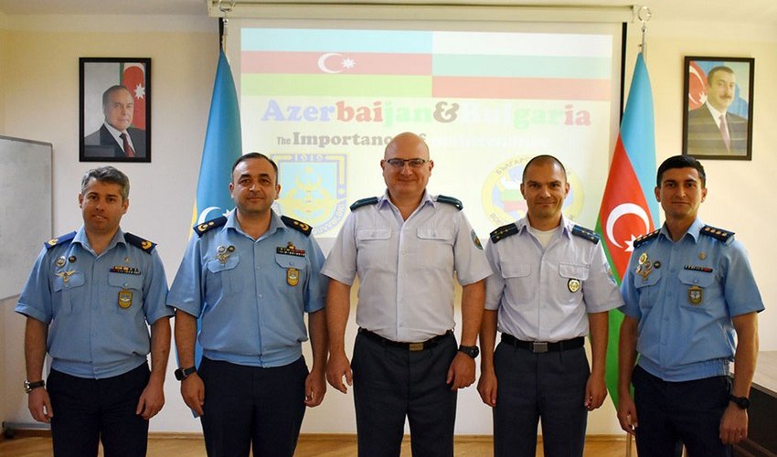 Azerbaijani and Bulgarian Air Force experts hold meeting Azerbaijani and Bulgarian Air Force experts hold meeting