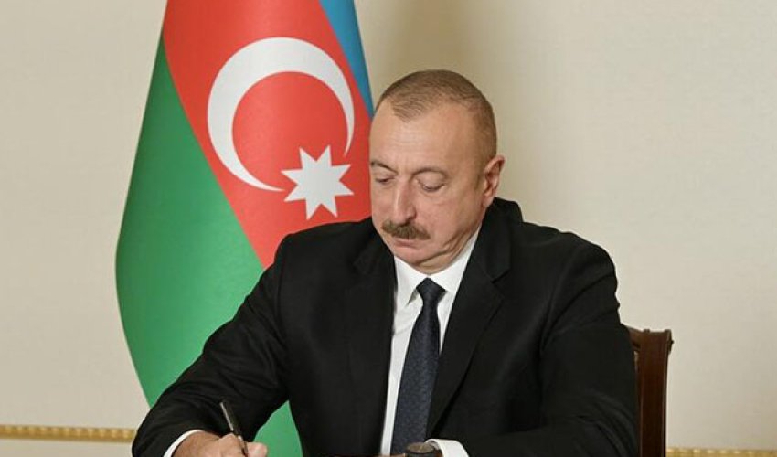 Prezident tələbə və doktorantların təqaüdlərinin artırılması barədə sərəncam imzalayıb