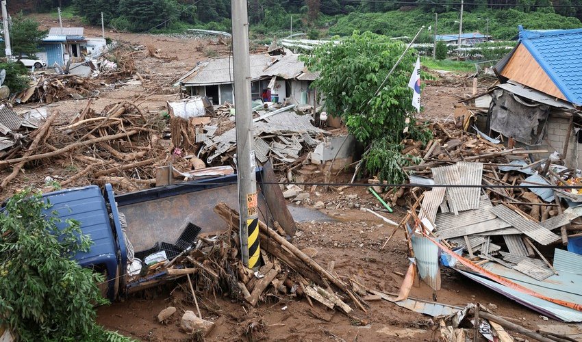 S.Korea death toll rises to 23 after heavy rains, landslides S.Korea death toll rises to 23 after heavy rains, landslides