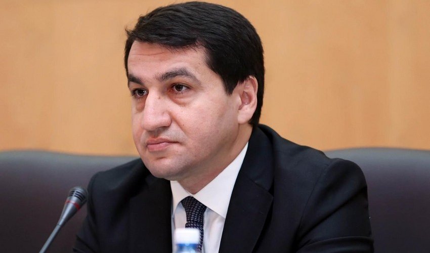 
Гаджиев: Азербайджан призывает Россию взять ответственность в деле о сбитом самолете AZAL