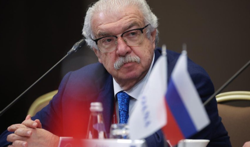 В России предложили лишить Михаила Гусмана наград В России предложили лишить Михаила Гусмана наград
