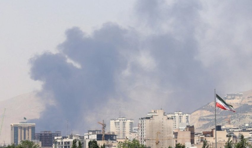Tehranda hava çirkliliyinə görə minlərlə insan öldü Tehranda hava çirkliliyinə görə minlərlə insan öldü