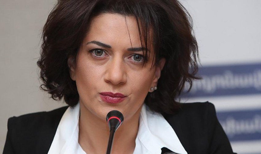 Paşinyanın həyat yoldaşı Ərdoğanın kitabını oxuyacağını bildirib Paşinyanın həyat yoldaşı Ərdoğanın kitabını oxuyacağını bildirib