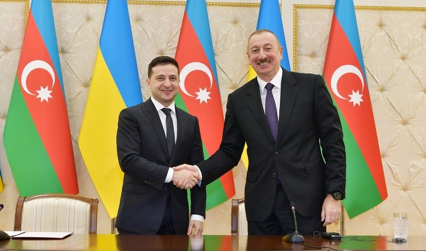 Zelenski İlham Əliyevə zəng edib