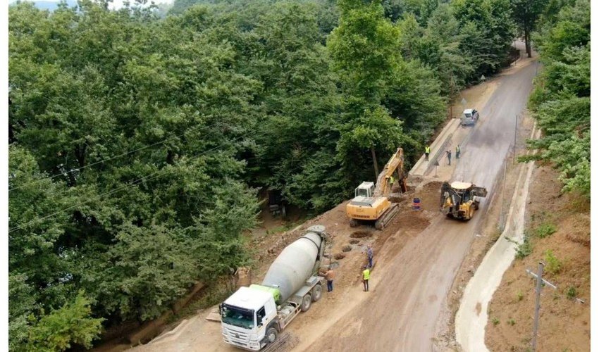 Lənkəranda yolun dağılmış hissəsinin bərpası və istinad divarlarının tikintisinə 1,5 milyon manat ayrılıb - SƏRƏNCAM Lənkəranda yolun dağılmış hissəsinin bərpası və istinad divarlarının tikintisinə 1,5 milyon manat ayrılıb - SƏRƏNCAM