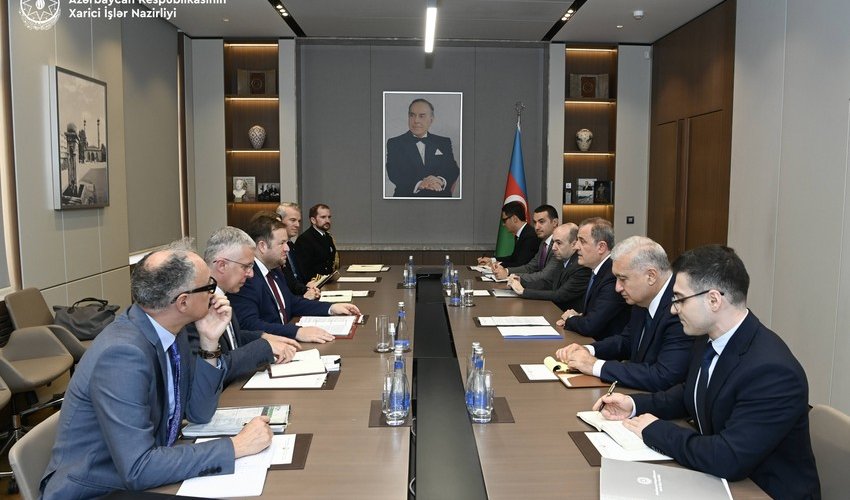 Азербайджан и Великобритания провели межмидовские политконсультации