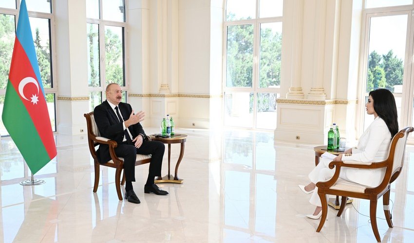 Əliyev “Əl-Ərəbiyyə” telekanalına müsahibə verib Əliyev “Əl-Ərəbiyyə” telekanalına müsahibə verib