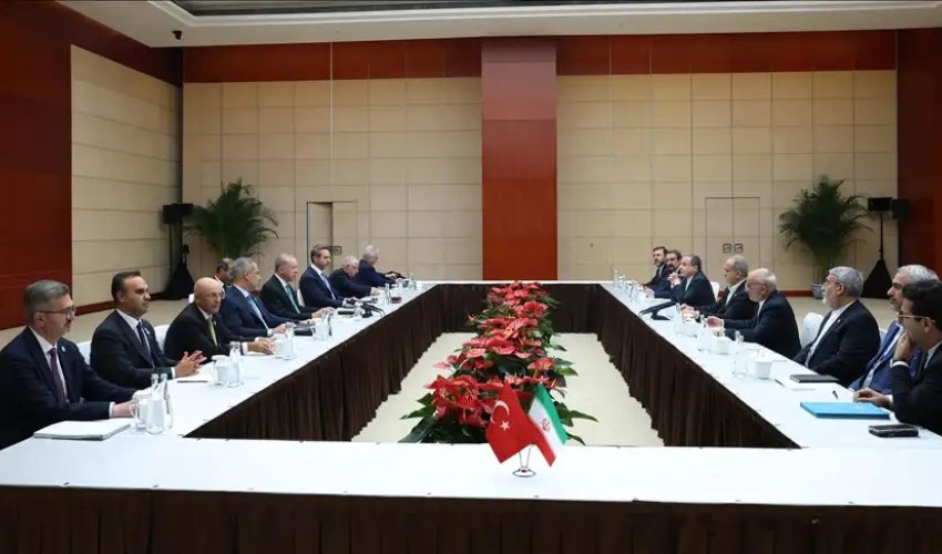 Ərdoğan və Pezeşkian Çində Cənubi Qafqazdakı sülh prosesi barədə danışıblar Ərdoğan və Pezeşkian Çində Cənubi Qafqazdakı sülh prosesi barədə danışıblar