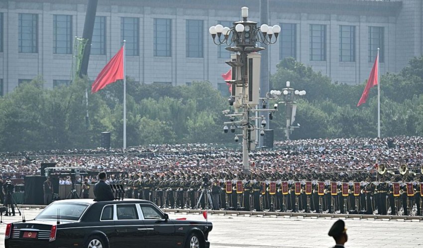 Китай показал на параде ядерную триаду и новейшие вооружения Китай показал на параде ядерную триаду и новейшие вооружения