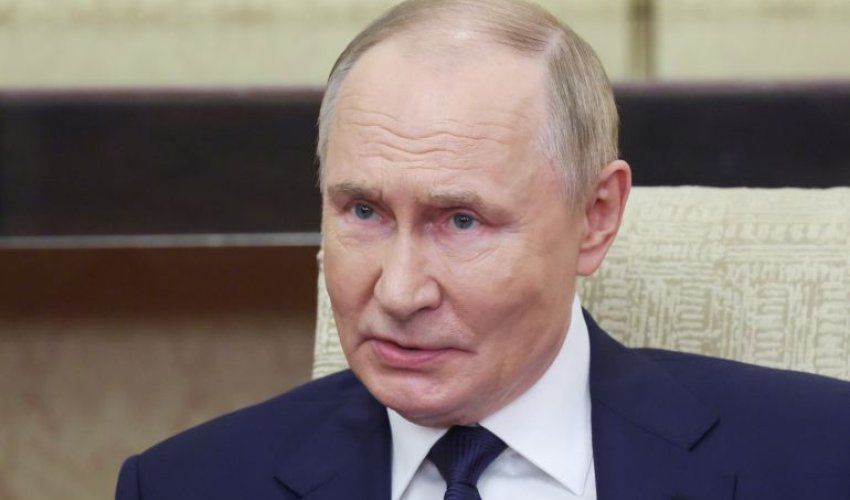 Путин приглашает Зеленского в Москву Путин приглашает Зеленского в Москву