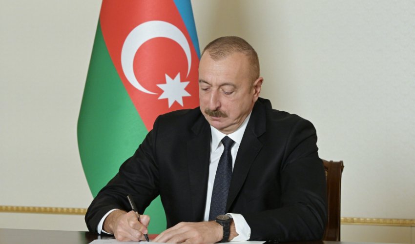 Prezident 2 milyonluq sərəncam imzalayıb Prezident 2 milyonluq sərəncam imzalayıb
