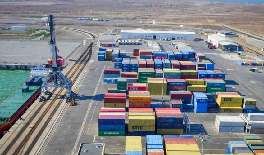 Азербайджан и Грузия нарастили торговлю почти на треть Азербайджан и Грузия нарастили торговлю почти на треть