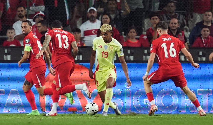 Spain thrash Turkey 6-0 in World Cup qualifier Spain thrash Turkey 6-0 in World Cup qualifier