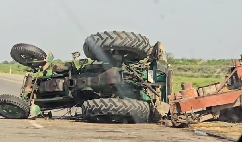 Laçında traktor dərəyə aşıb, 1 nəfər ölüb Laçında traktor dərəyə aşıb, 1 nəfər ölüb