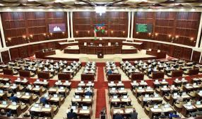 Milli Məclisin növbədənkənar iclası başlayıb Milli Məclisin növbədənkənar iclası başlayıb