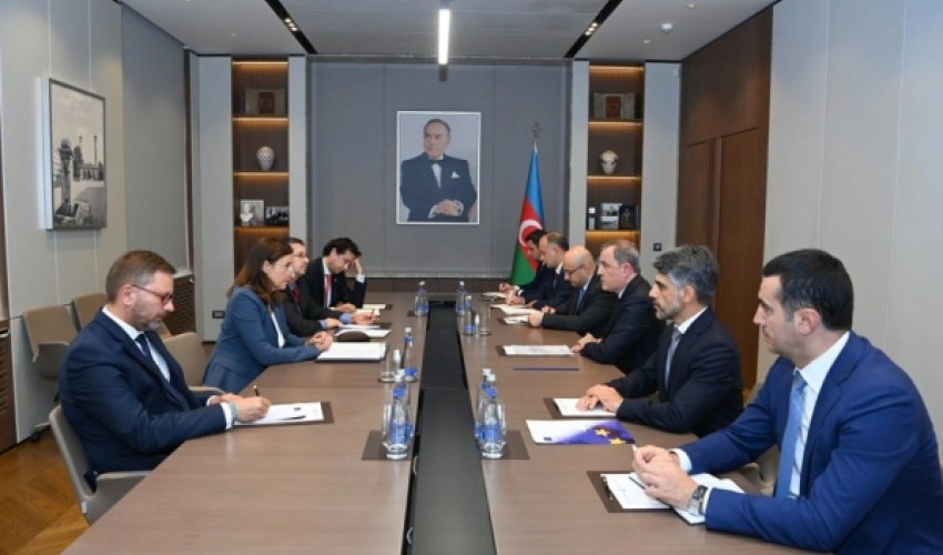 Байрамов принял нового посла ЕС в Азербайджане