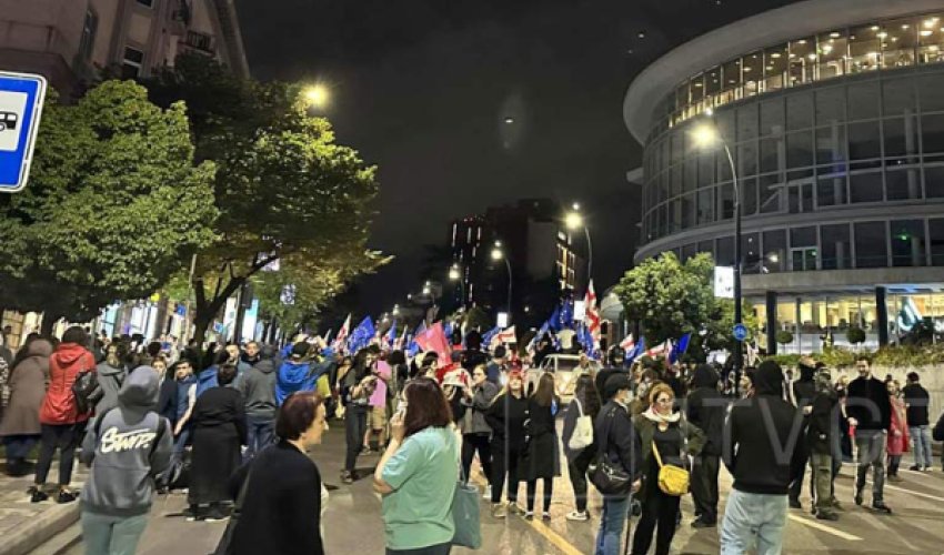 Сторонники безвиза вышли на улицы Тбилиси