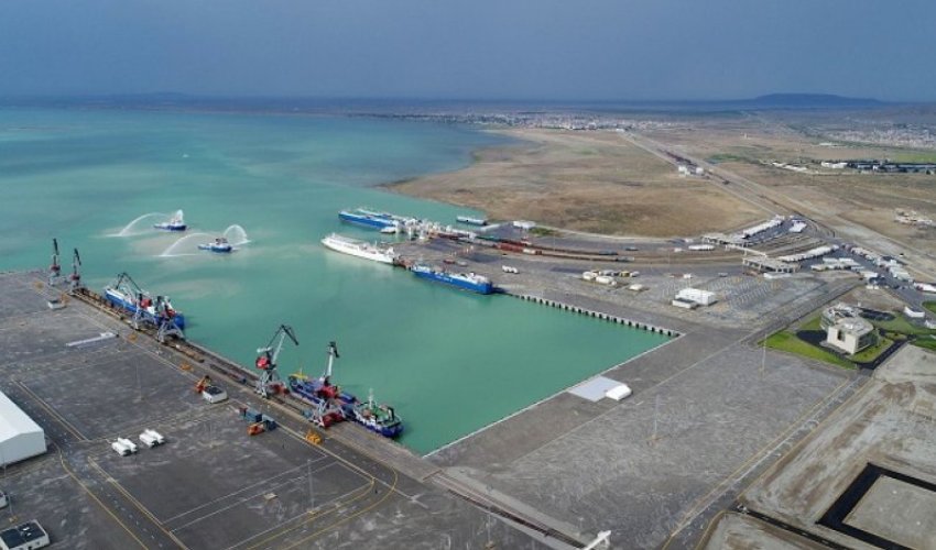 Перевалка грузов в морских портах Азербайджана снизилась на 4,5% Перевалка грузов в морских портах Азербайджана снизилась на 4,5%