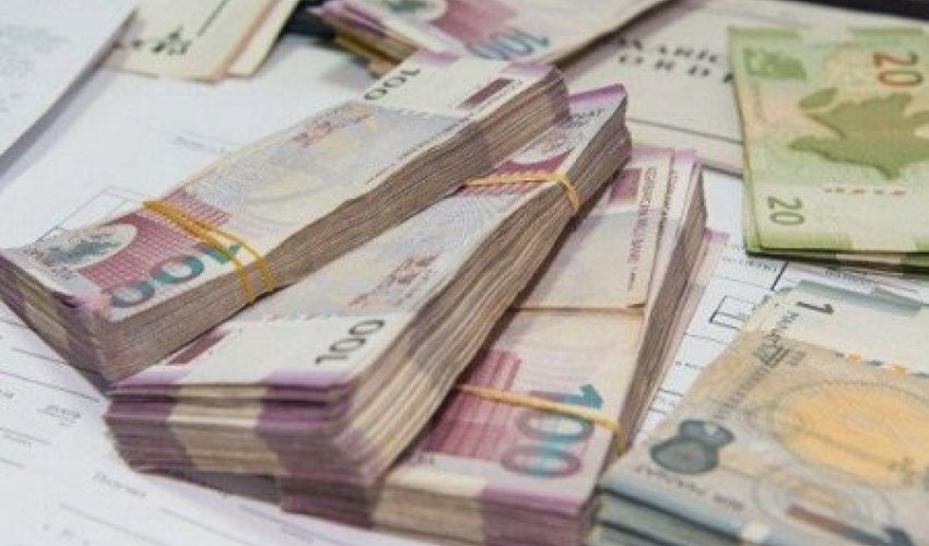 Объем вкладов в банках Азербайджана вырос до 15,45 млрд манатов