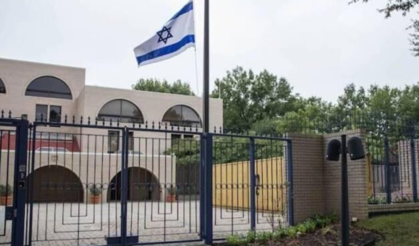 Посольство Израиля пытались поджечь Посольство Израиля пытались поджечь