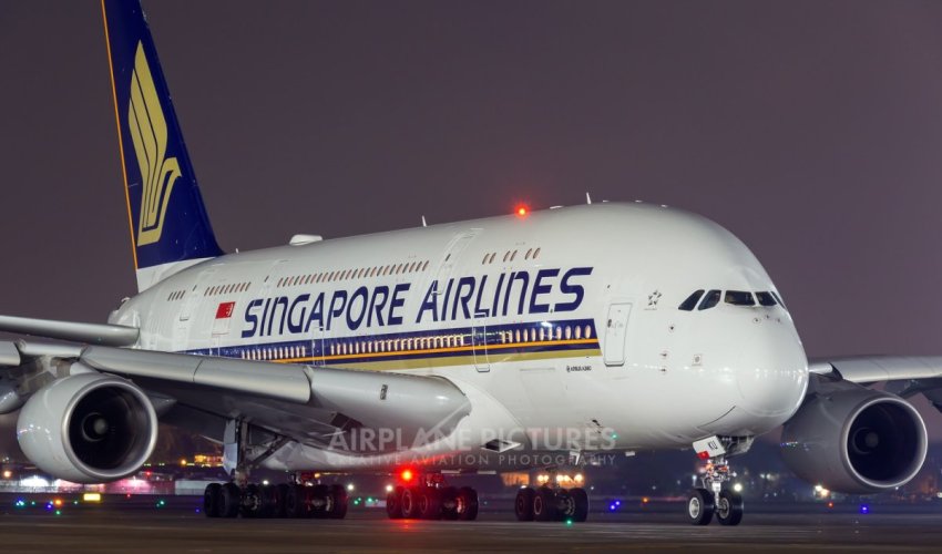 А380 Singapore Airlines совершил экстренную посадку в Баку