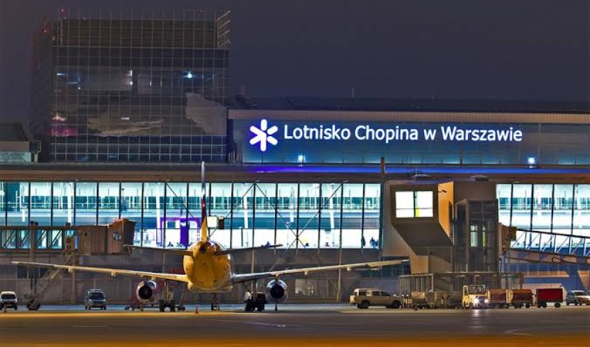 Крупнейший международный аэропорт Польши приостановил полеты по всем направлениям