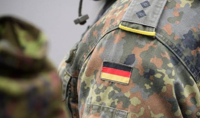 Армия ФРГ провела крупнейшие учения в Гамбурге