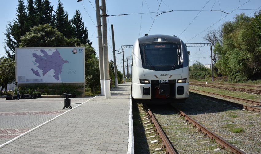ADY ilk dəfə regiondaxili marşrut üzrə sərnişin daşımalarına başlayıb