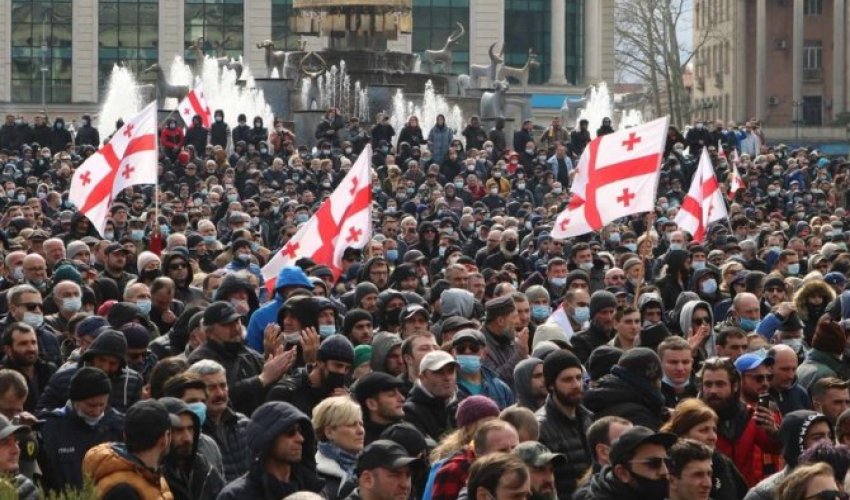 Оппозиция Грузии готовит крупный митинг. Власти предупредили