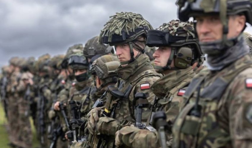 Польша направила войска к границам с Германией и Литвой