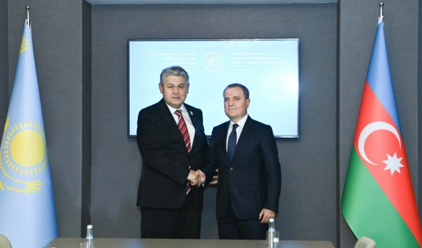 Azerbaijani, Kazakh foreign ministers discuss strengthening strategic partnership